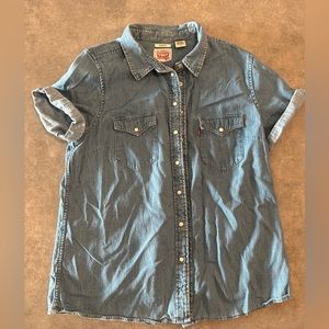 Levi Strauss button down jean shirt! Size large, fits like a medium. Classic fit